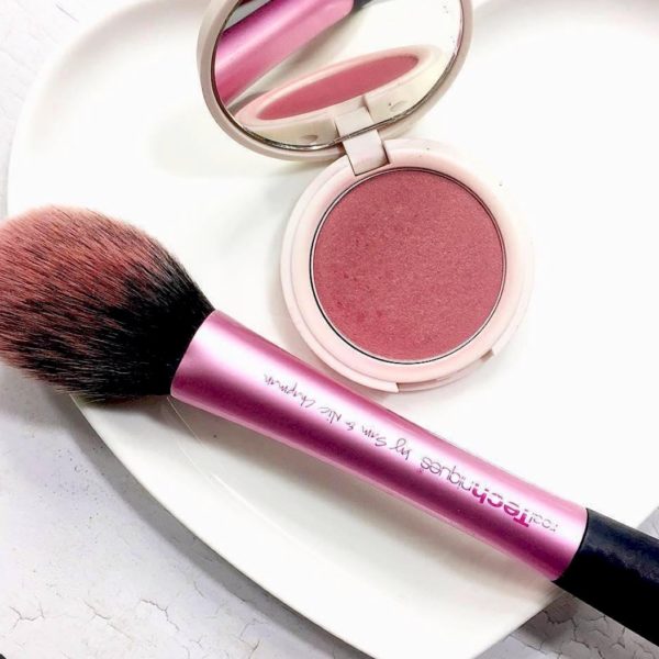 BLUSH BRUSH BROCHA PARA COLORETES Real Technique