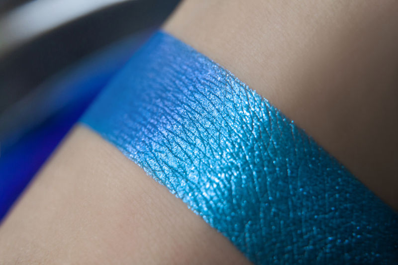 TAMMY TANUKA PIGMENTO - "Blue Depths Diva" - Imagen 2